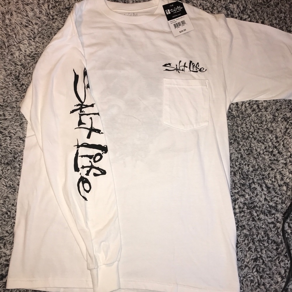 Lot of 2 - SALT LIFE long sleeve with tags
